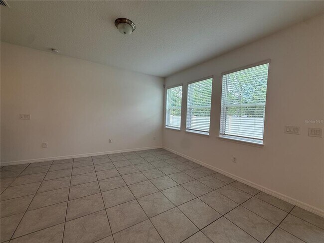Building Photo - 15025 Willow Arbor Cir