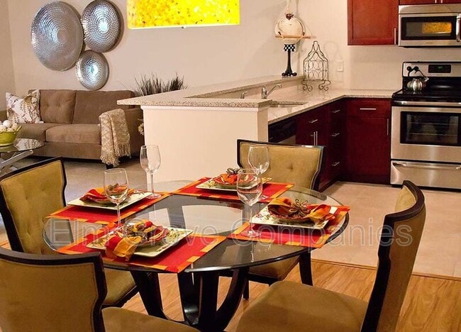 Building Photo - 12 Stoneledge Dr