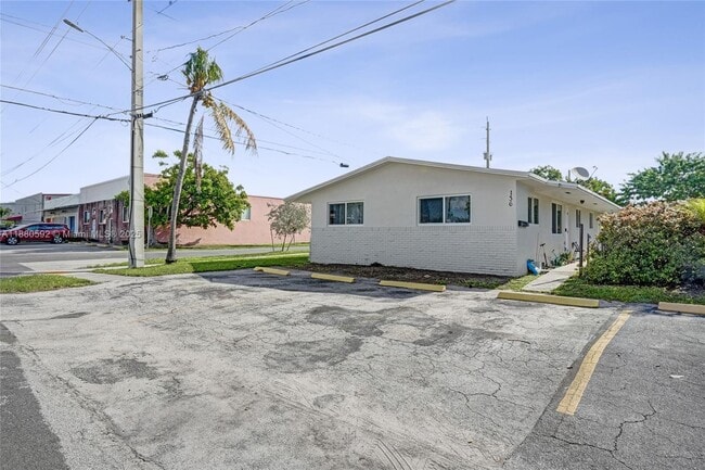 Building Photo - 136 NW 6th Ave