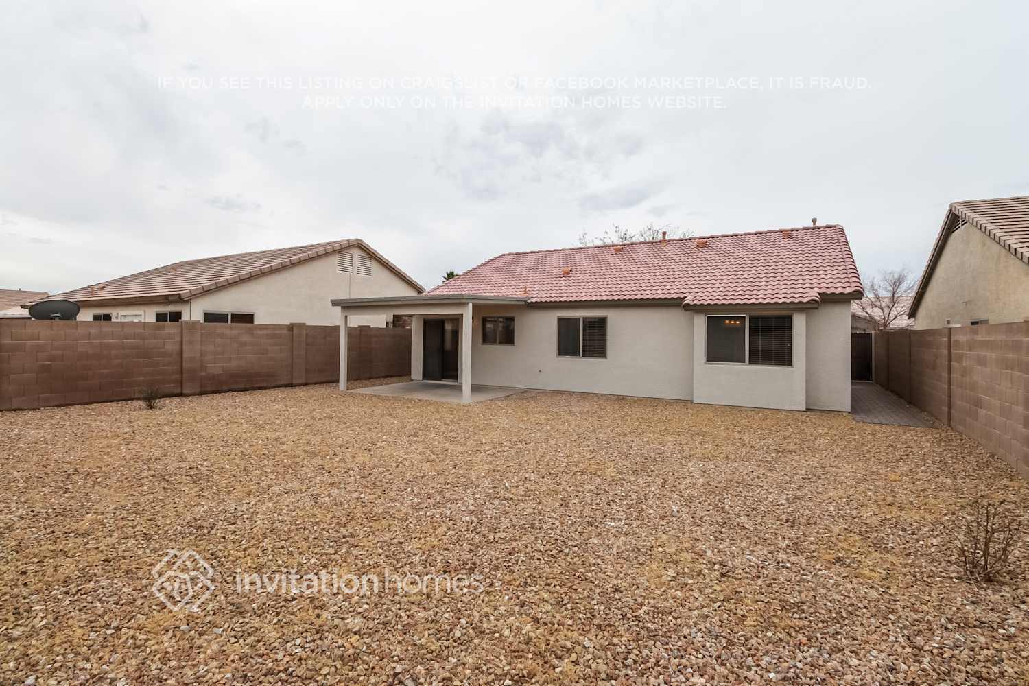 Building Photo - 30737 N Royal Oak Way