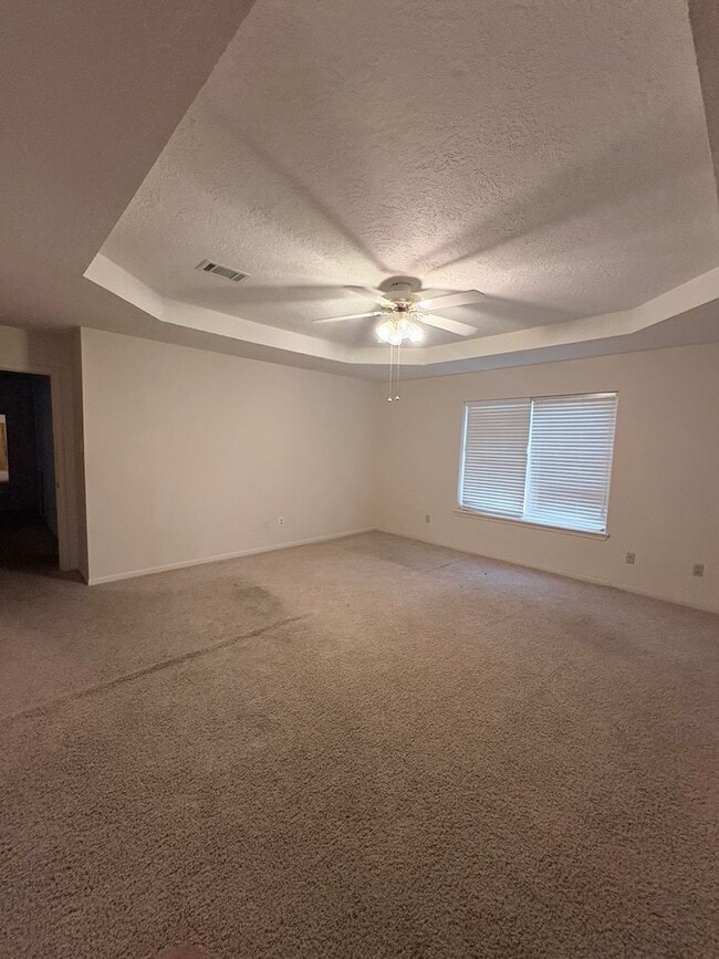 Building Photo - 22803 Trailwood Ln