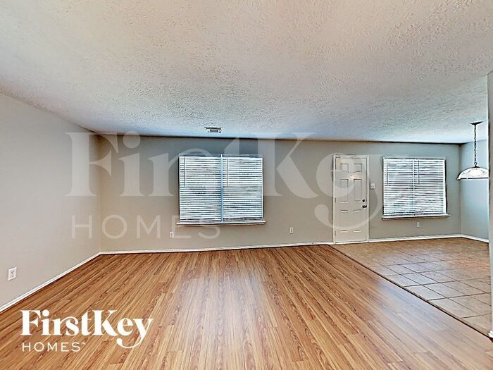 Building Photo - 7238 Winter Song Dr