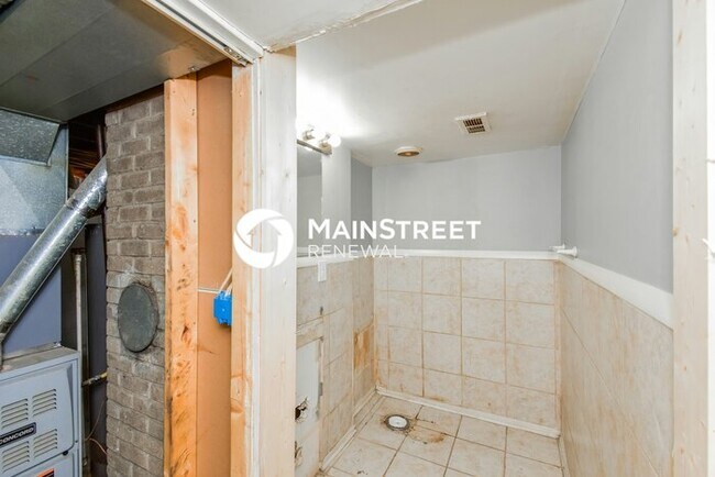 Building Photo - 2 Bedroom Pet-Friendly Home in Indianapoli...