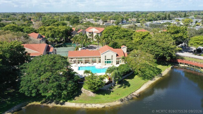Building Photo - 1740 Palm Cove Blvd