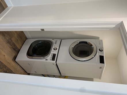 Building Photo - 11313 Delano St