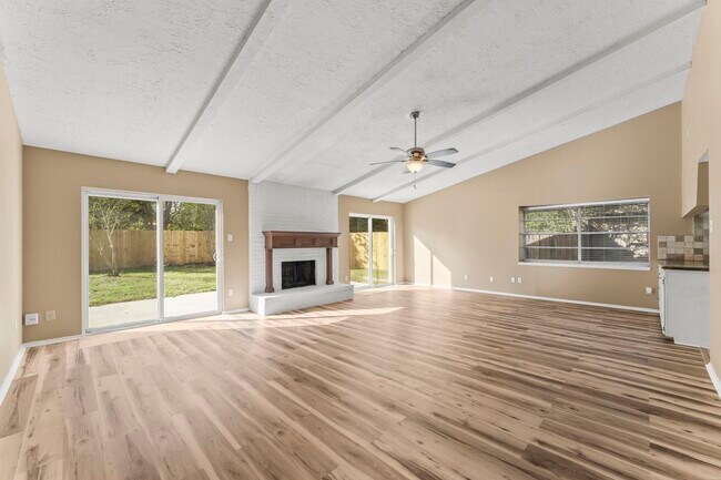 Building Photo - 17219 Camberwell Green Ln