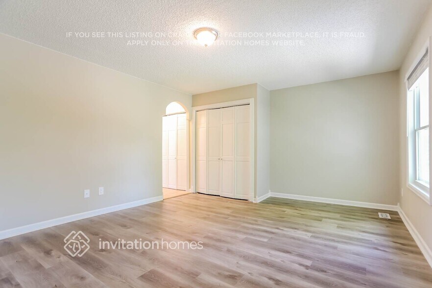 Building Photo - 1456 S Zeno St