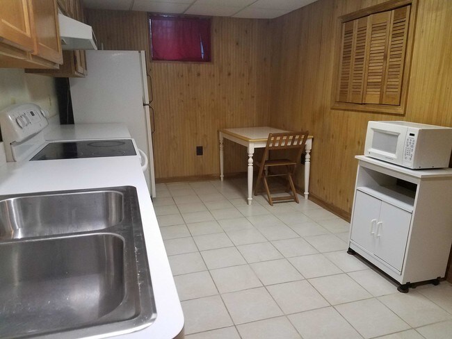 Building Photo - 5112 Norbeck Rd