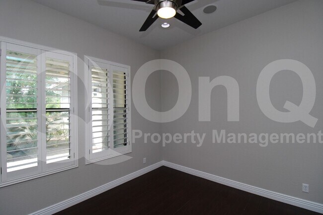 Building Photo - 2832 E Los Altos Rd