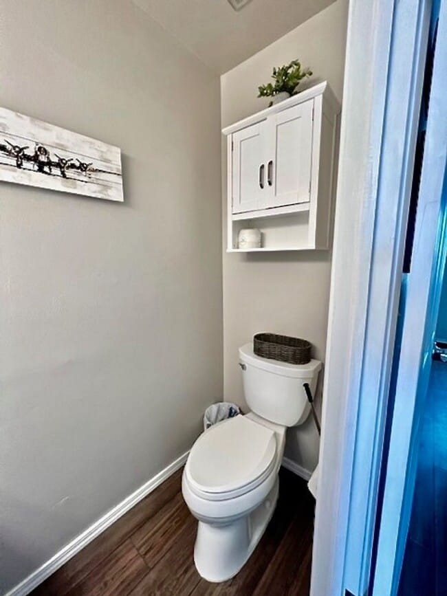 Building Photo - FURNISHED Two Bedroom Two Bath Condo on th...