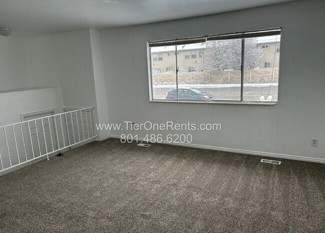 Building Photo - This property offers a NO DEPOSIT option available for qualified renters!