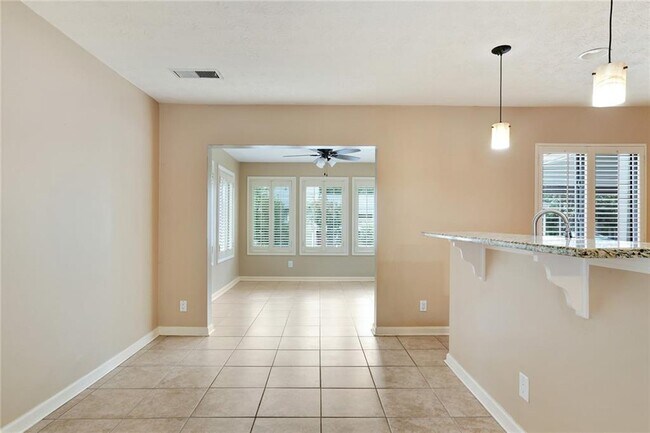 Building Photo - 2949 Torreya Way SE