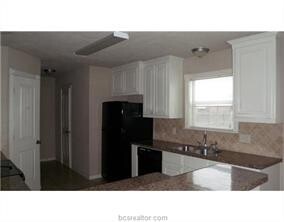 Building Photo - 2800 Horseback Dr