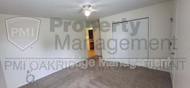 Building Photo - 753 Campbell Rd