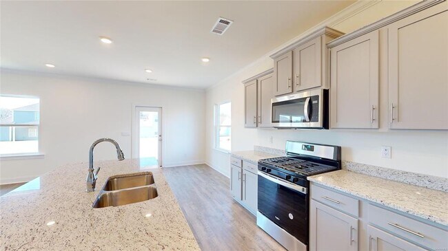 Building Photo - 5162 Sedona Dr