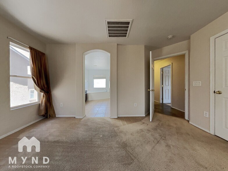 Building Photo - 3003 W Perdido Way