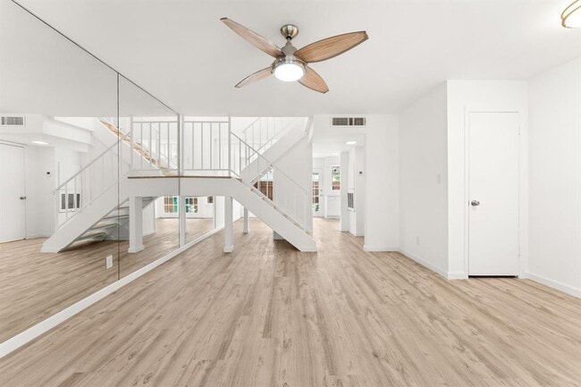 Building Photo - 903 Silver Quail Ln
