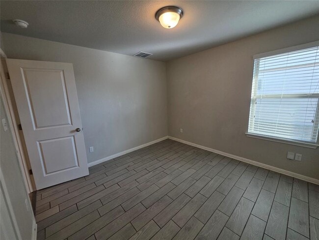 Building Photo - 19024 Kimberlite Dr