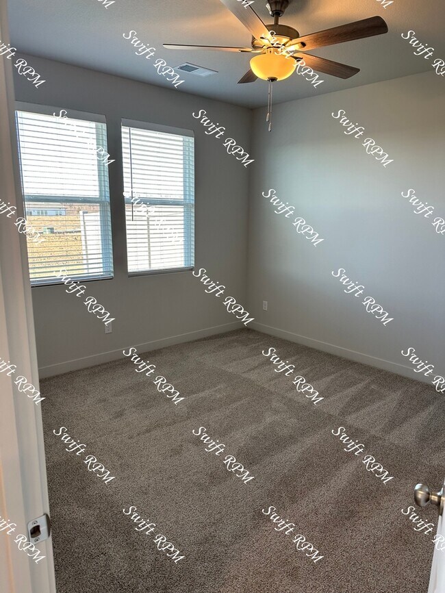 Building Photo - 12428 S Parkwood Ln