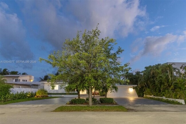 Building Photo - 1690 Daytonia Rd