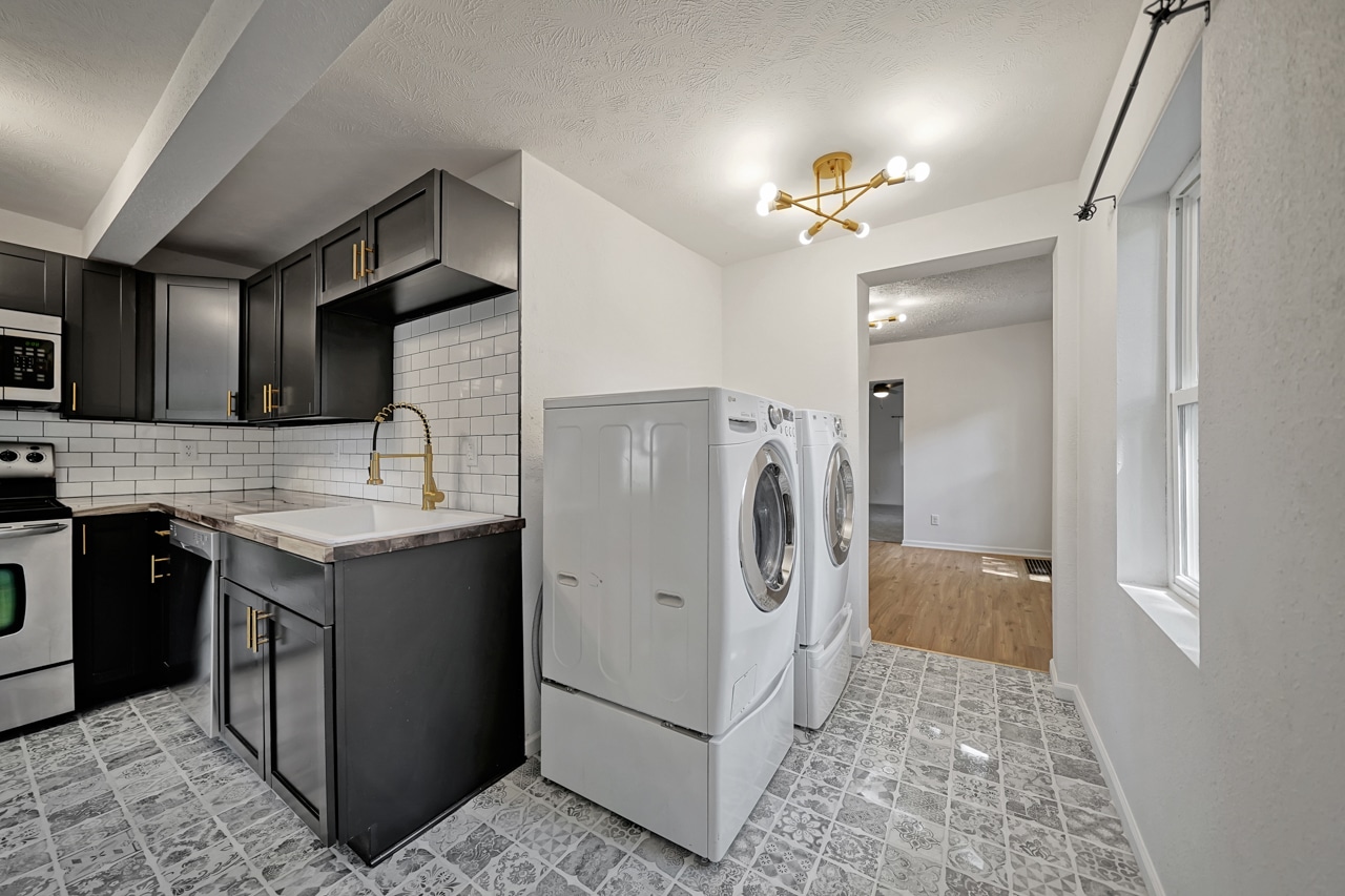 Building Photo - 4209 Touzalin Ave