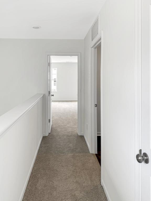 Building Photo - 911 Pilot St