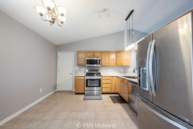 Building Photo - "Charming 3-Bed, 2-Bath Gem with 1323 Sq Ft of Comfort on Bitternut Drive!"