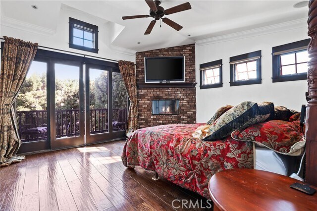 Building Photo - 250 Santo Tomas Ave