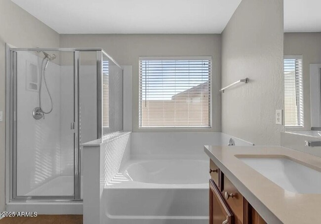 Building Photo - 2199 W Tanner Ranch Rd