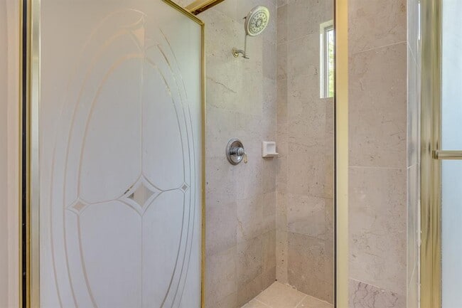 Building Photo - 8318 Greenslope Dr