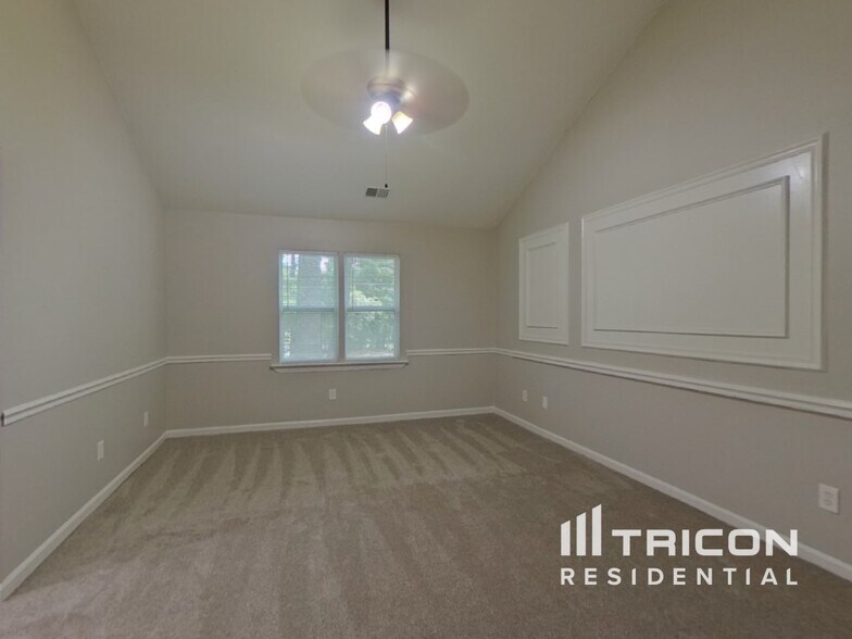 Building Photo - 10723 Spruce Knob Ln