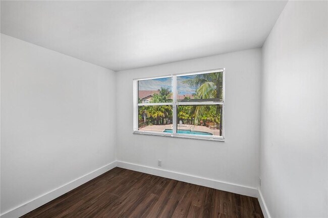 Building Photo - 8851 Wiles Rd