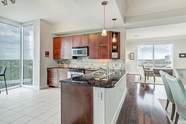 Building Photo - 3333 Allen Pkwy