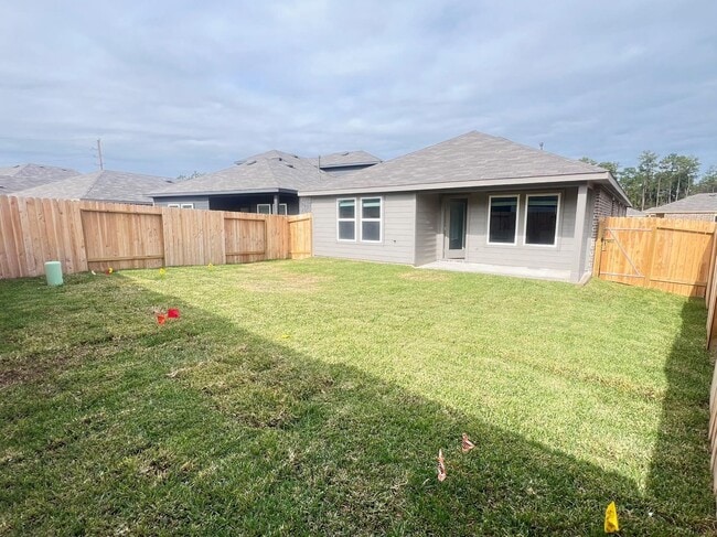 Building Photo - 5930 Cypress Hts Dr