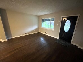 Building Photo - 5338 Chillum Pl NE