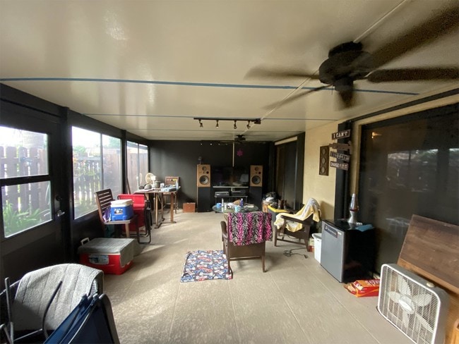 Building Photo - 1011 Springdale Cir