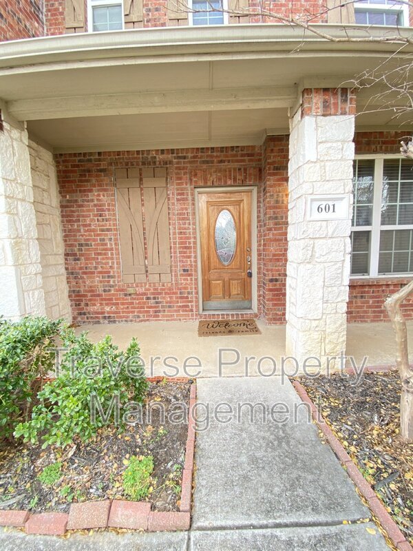 Building Photo - 601 Port Royale Way