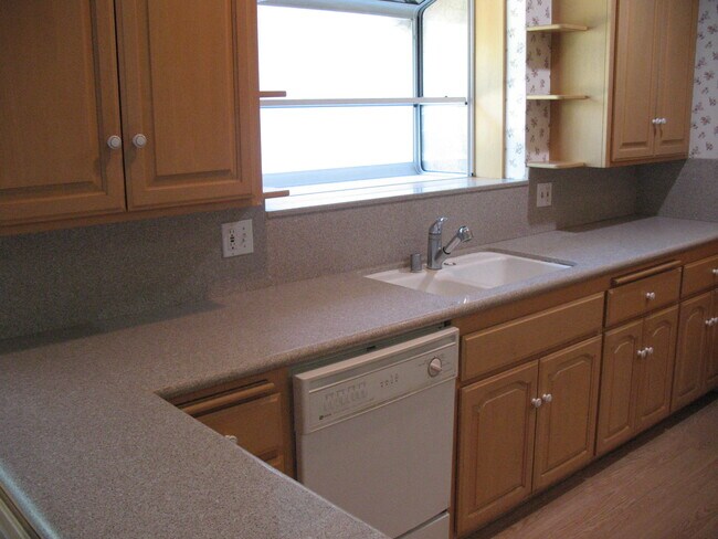 Bay Window in Kitchen - 3121 W Wyoming Ave