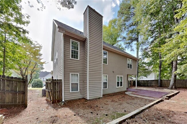 Building Photo - 3366 English Oaks Dr NW