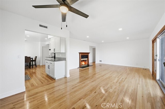 Building Photo - 5613 Pso De Pablo