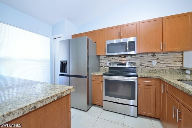 Building Photo - 1042 Mainsail Dr