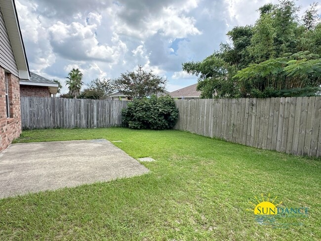 Building Photo - Solar Energy Efficiency in sought after Gated Community of Parker's Landing with a Neighborhood P...