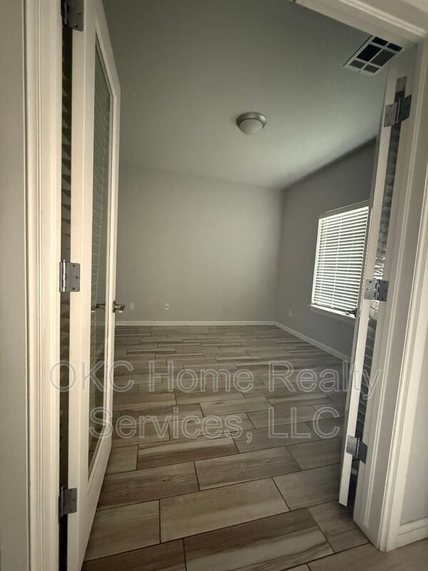 Building Photo - 2905 Quail Creek Rd