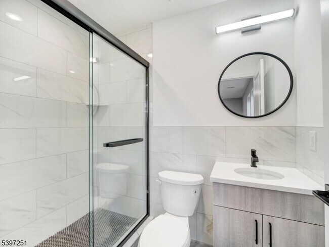 Building Photo - 32 N 14th St