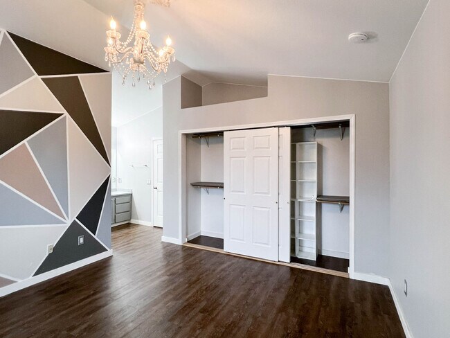 Building Photo - 3664 Mirage Cir