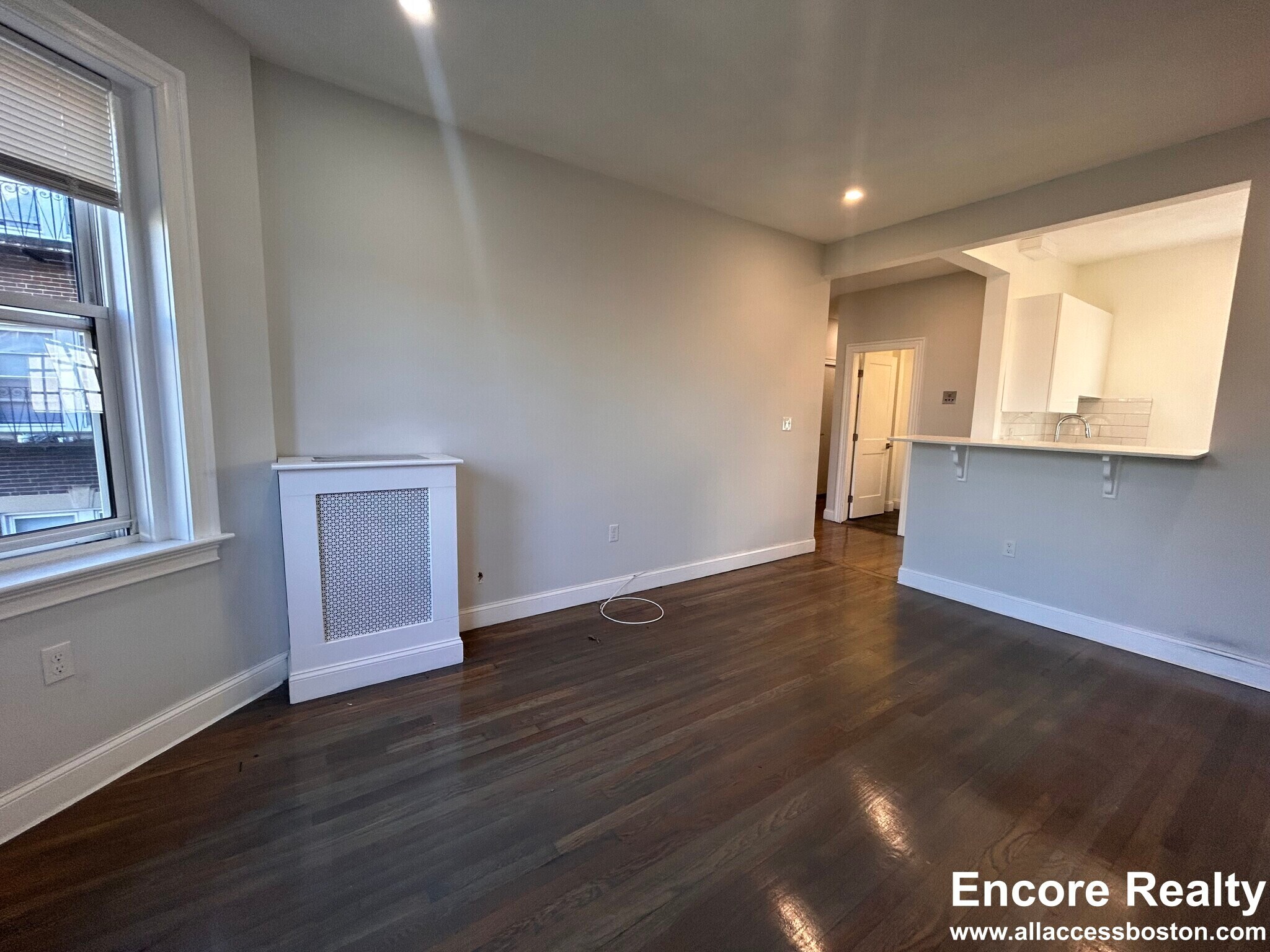 Building Photo - 109 Queensberry St