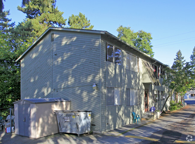 Building Photo - 12 West Apartments
