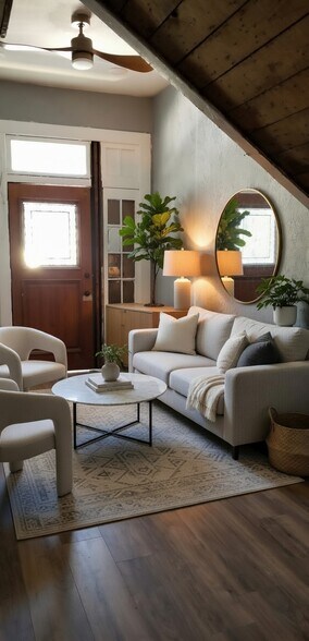 Building Photo - 2511 N Flores St