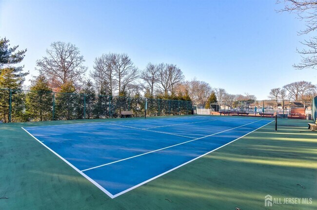 Building Photo - 368B Metuchen Dr