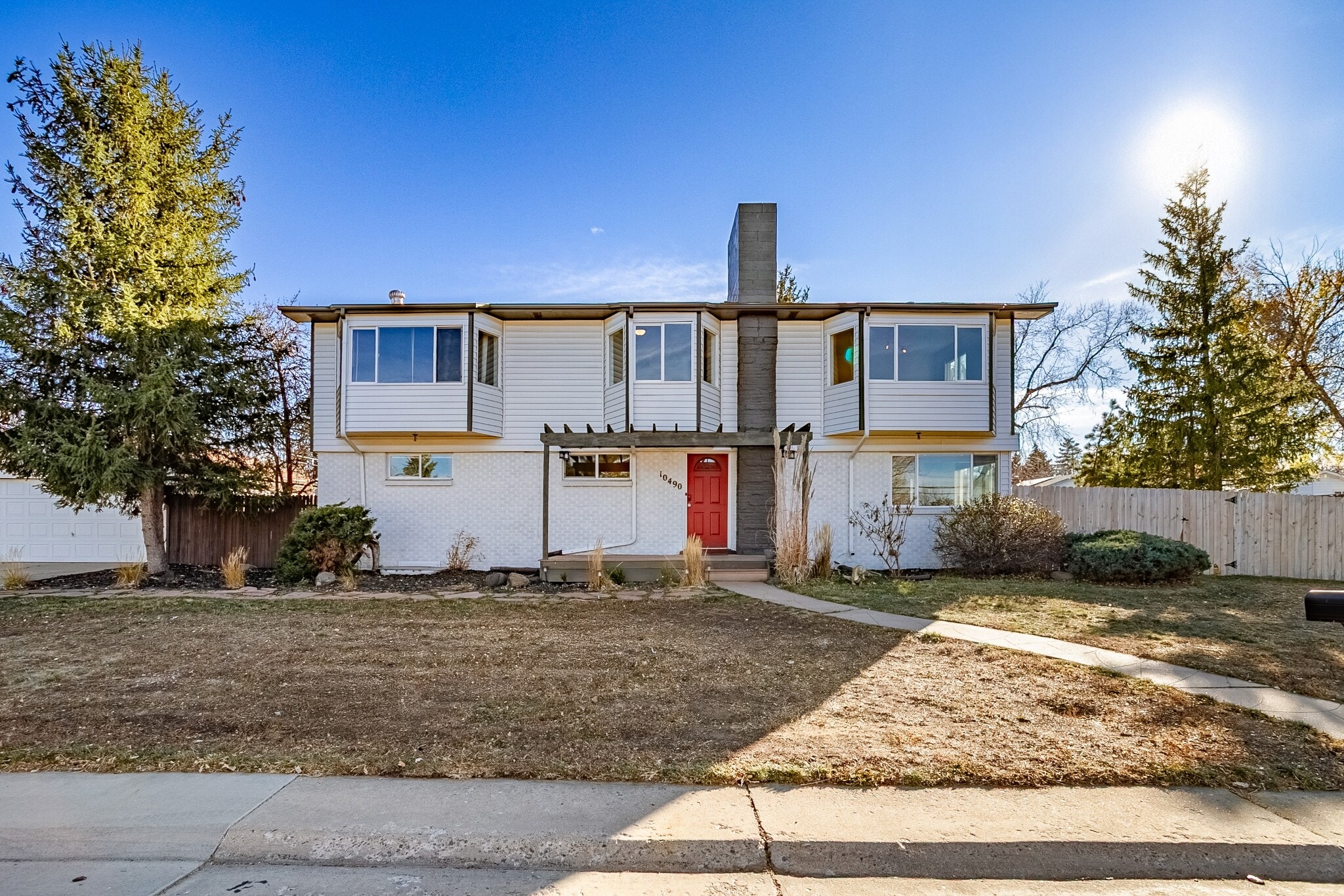 Building Photo - 10490 W Dakota Ave